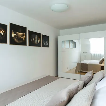 Apartament Central On 1