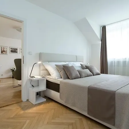 Central On 1 Apartamento