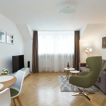 Central On 1 Apartamento Praga