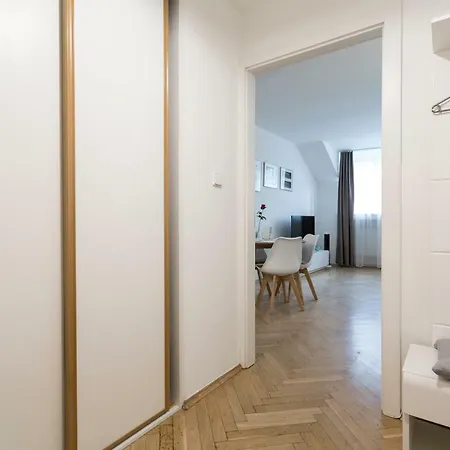 Apartament Central On 1