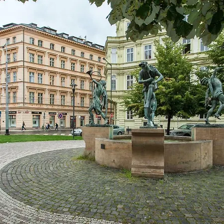 Central On 1 * Prague